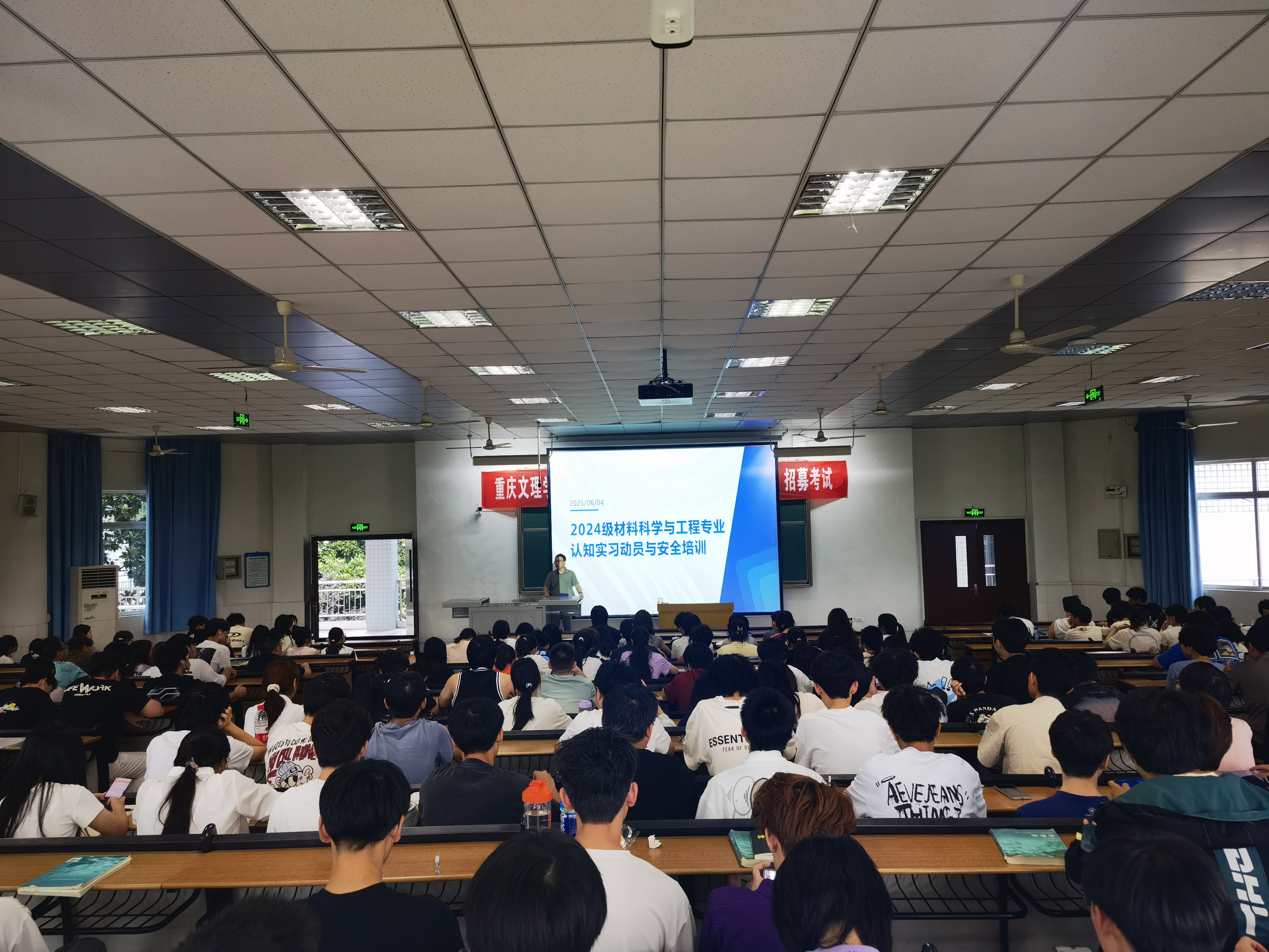 UoyW_1749514474497023837.jpg UoyW_1749514474497023837.jpg